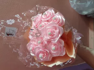 Rosas con perlas